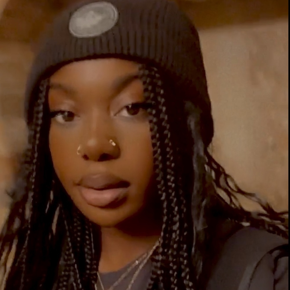 Meet your Posher, Faith